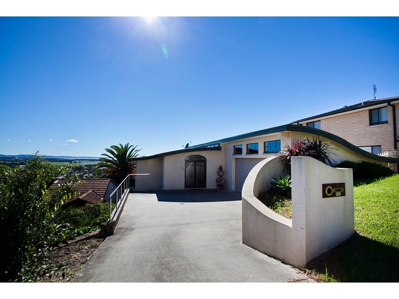 51 Scenic Crescent, Albion Park NSW 2527