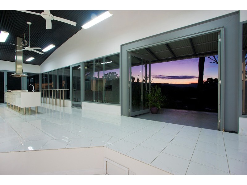 4 Bimbadeen Place, Yellow Rock NSW 2527