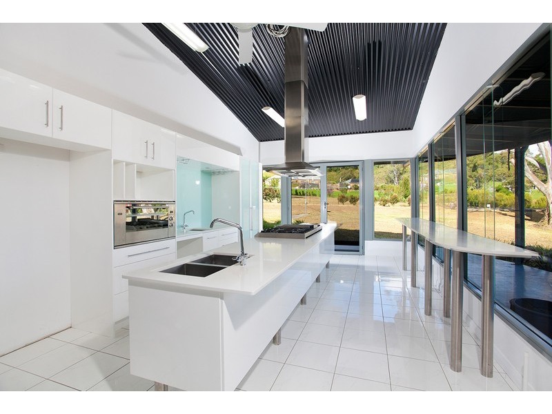 4 Bimbadeen Place, Yellow Rock NSW 2527