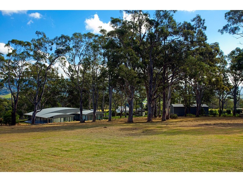 4 Bimbadeen Place, Yellow Rock NSW 2527