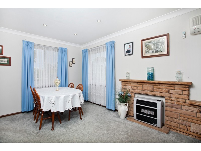 9 Gerard Avenue, Farmborough Heights NSW 2526