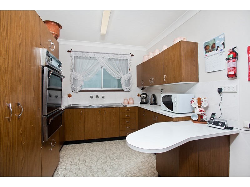 9 Gerard Avenue, Farmborough Heights NSW 2526