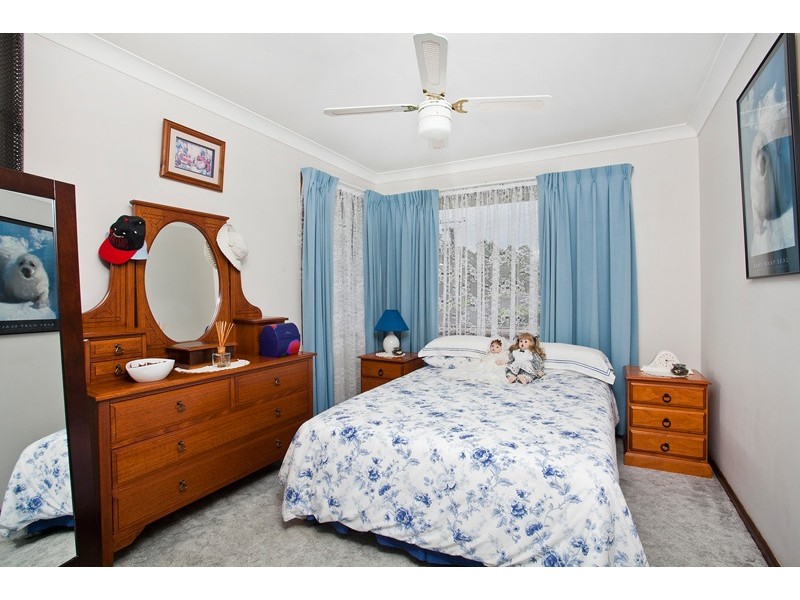 9 Gerard Avenue, Farmborough Heights NSW 2526