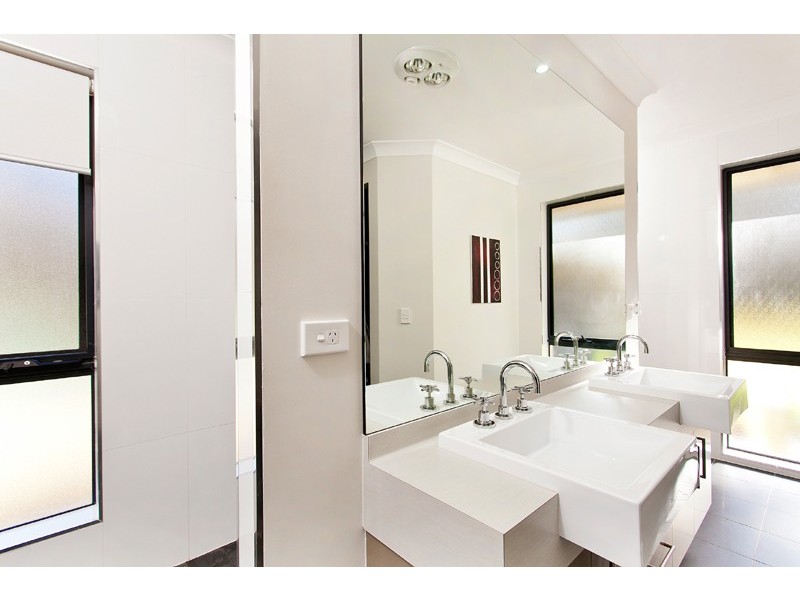 124 Clyde View Drive, Long Beach NSW 2536
