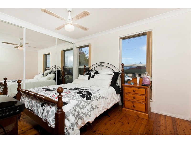 31 Cox Parade, Mount Warrigal NSW 2528