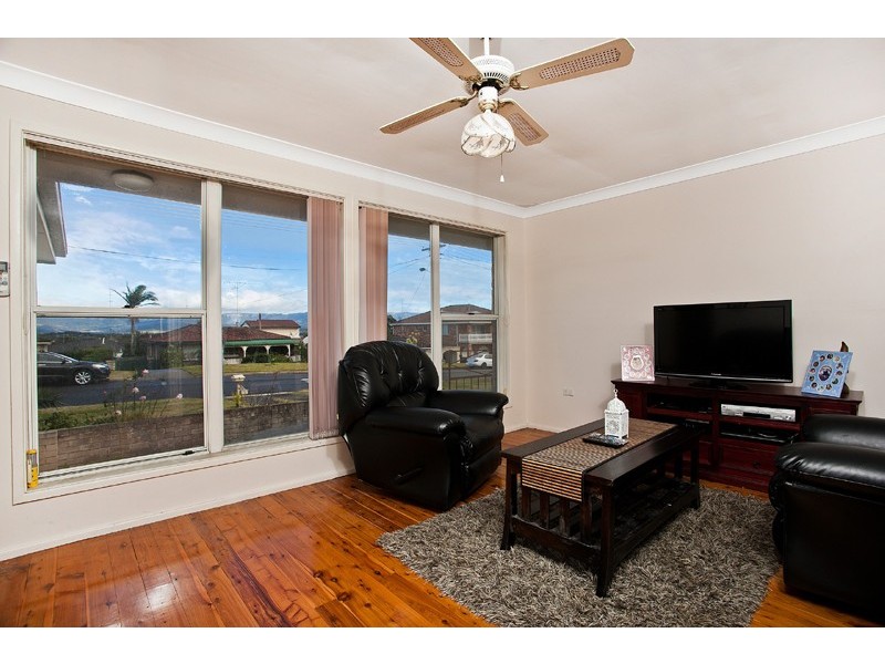 31 Cox Parade, Mount Warrigal NSW 2528