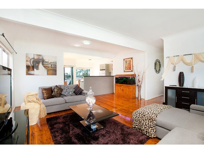 18 Daphne Street, Barrack Heights NSW 2528