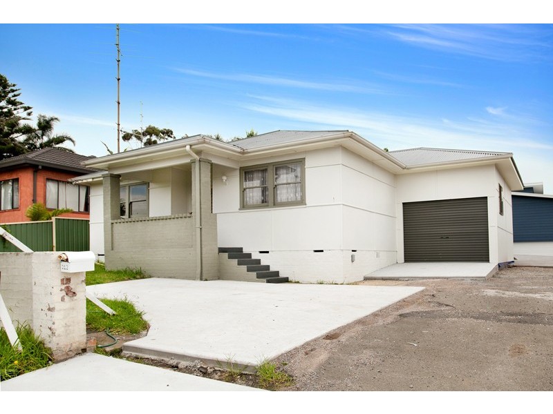 1/212 Princes Highway, Albion Park Rail NSW 2527