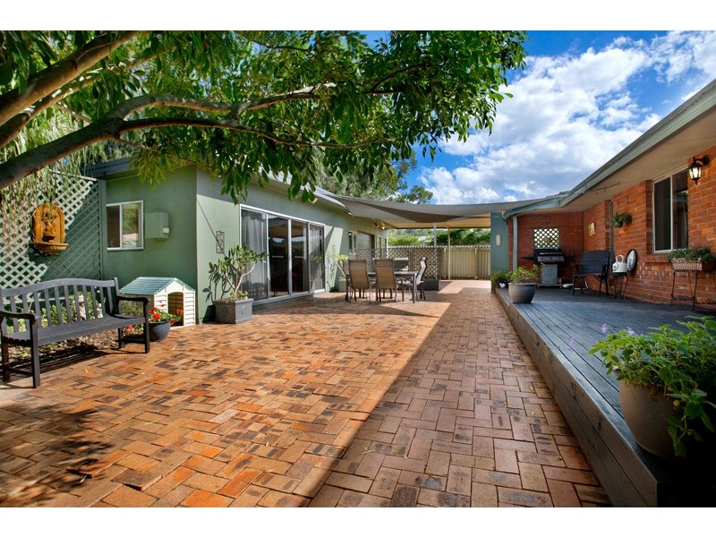 14 Jeffcoat Street, Albion Park NSW 2527