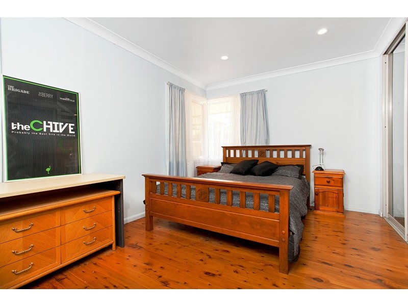 14 Jeffcoat Street, Albion Park NSW 2527