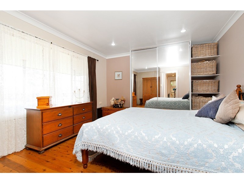 14 Jeffcoat Street, Albion Park NSW 2527
