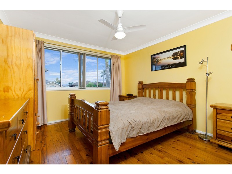 8 Dovers Avenue, Albion Park NSW 2527