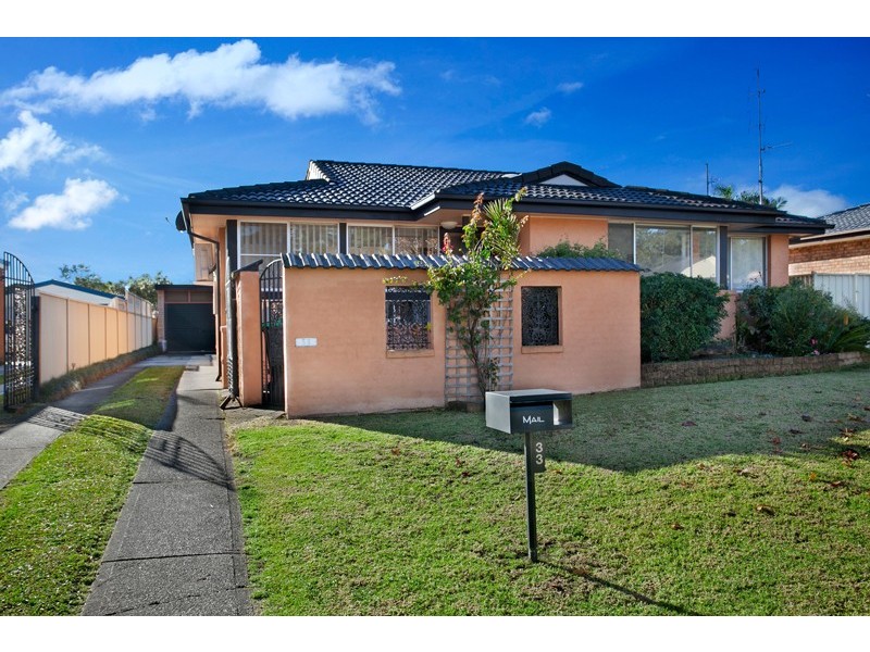 33 Laurel Street, Albion Park Rail NSW 2527