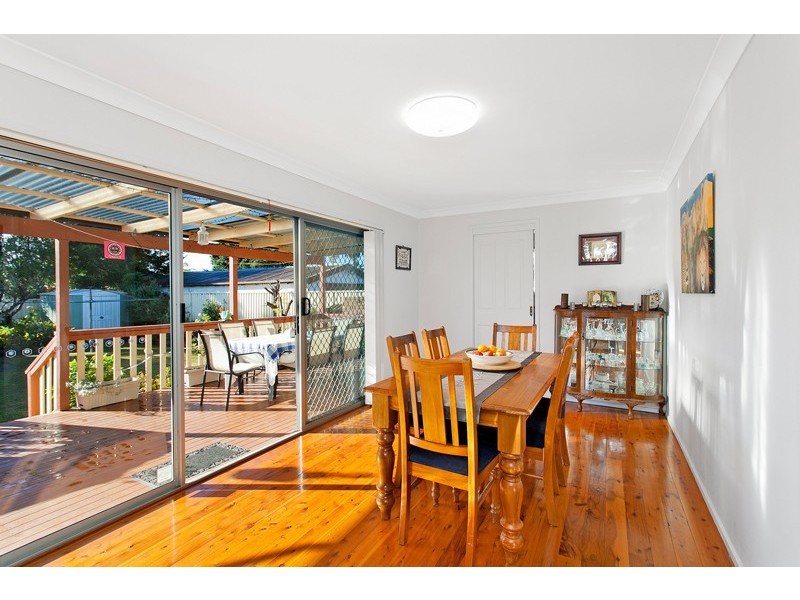 33 Laurel Street, Albion Park Rail NSW 2527