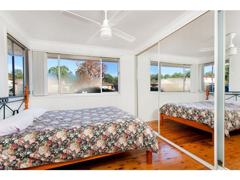 33 Laurel Street, Albion Park Rail NSW 2527