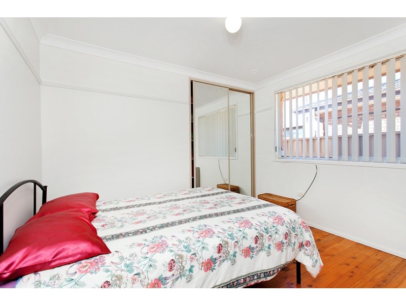 33 Laurel Street, Albion Park Rail NSW 2527