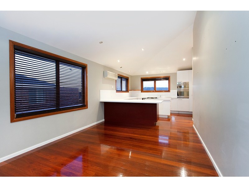 9 Campaspe Circuit, Albion Park NSW 2527