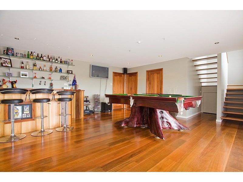 9 Campaspe Circuit, Albion Park NSW 2527