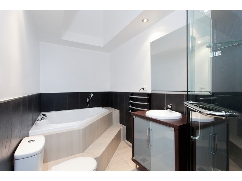 9 Campaspe Circuit, Albion Park NSW 2527