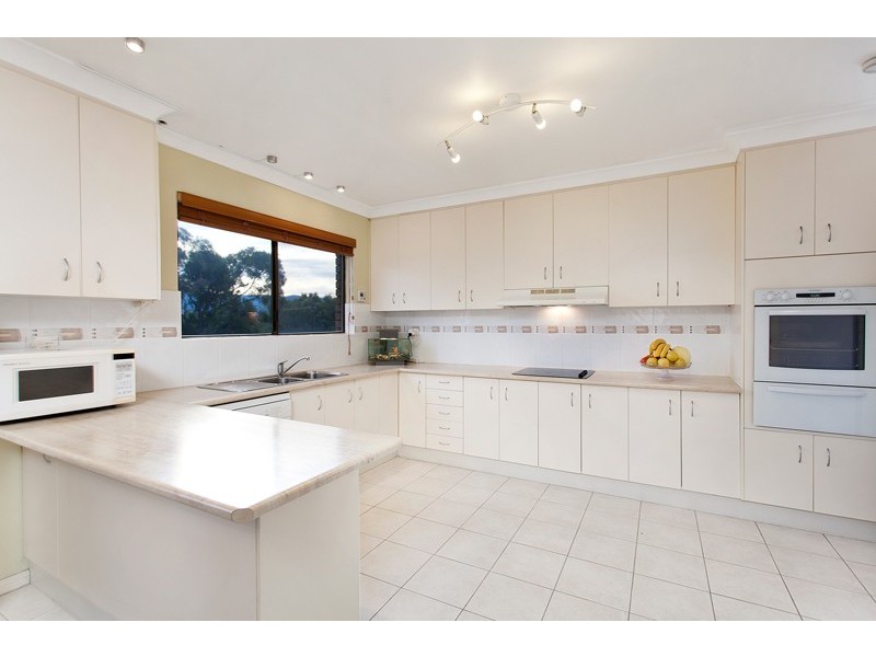 13 Coronet Place, Dapto NSW 2530