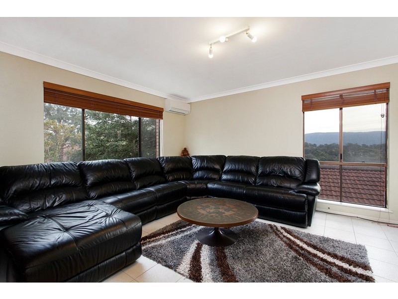 13 Coronet Place, Dapto NSW 2530