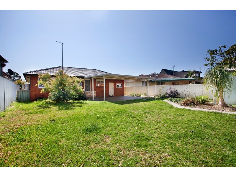 13 Cedar Street, Albion Park Rail NSW 2527