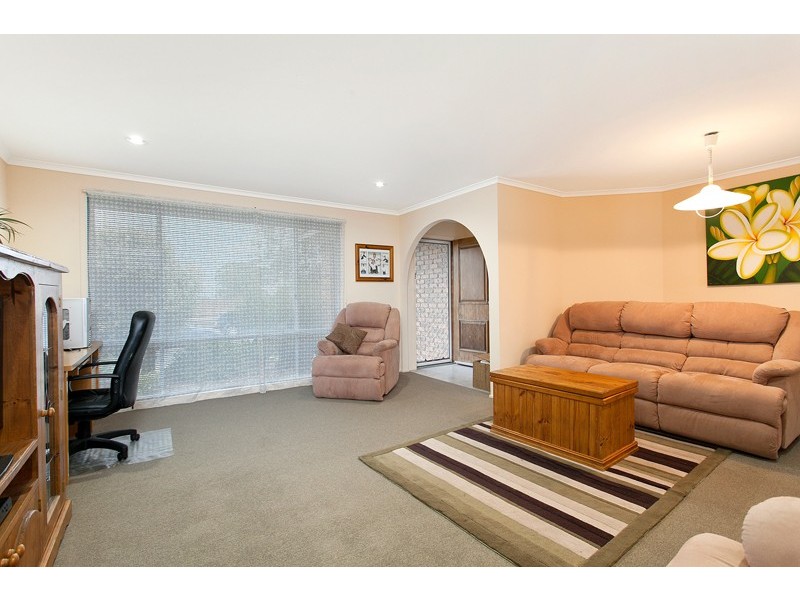 14 Hillside Drive, Albion Park NSW 2527