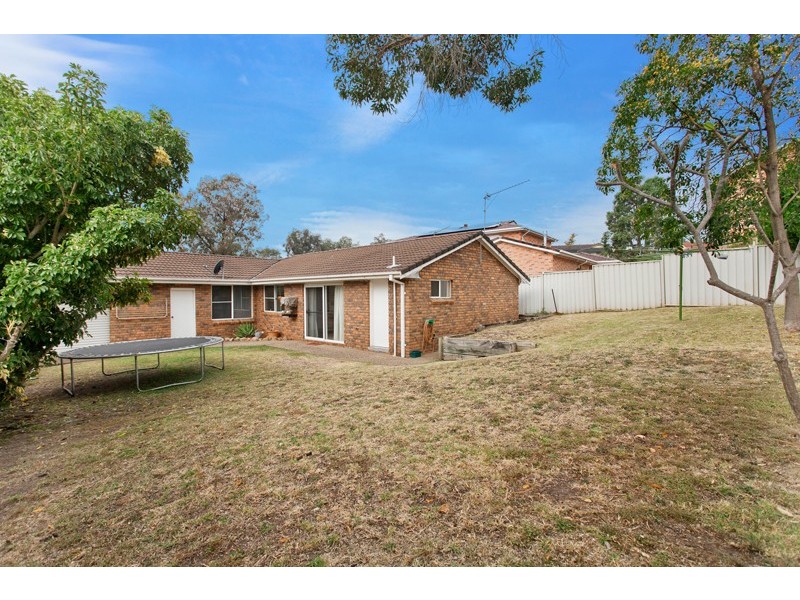 14 Hillside Drive, Albion Park NSW 2527