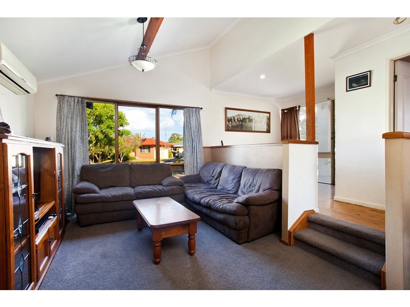 4 Jacaranda Crescent, Albion Park Rail NSW 2527