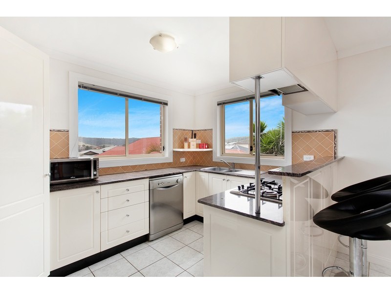 7b Campaspe Circuit, Albion Park NSW 2527