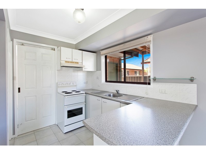 3/41 Griffiths Street, Oak Flats NSW 2529