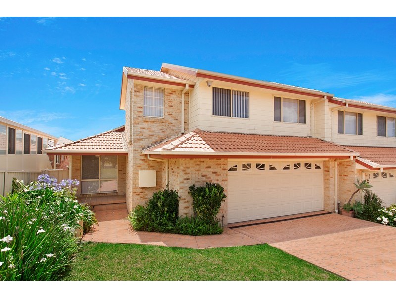 1/2 Cathie Close, Flinders NSW 2529