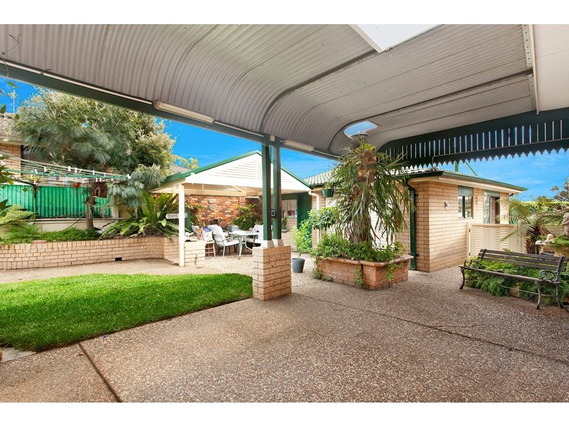 2 Lobelia Street, Albion Park Rail NSW 2527