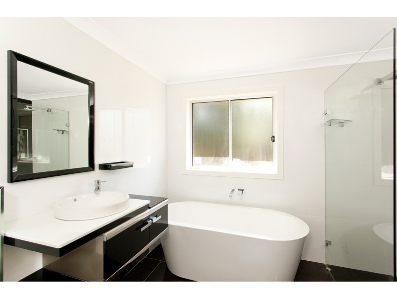 2/29 Addison Avenue, Lake Illawarra NSW 2528