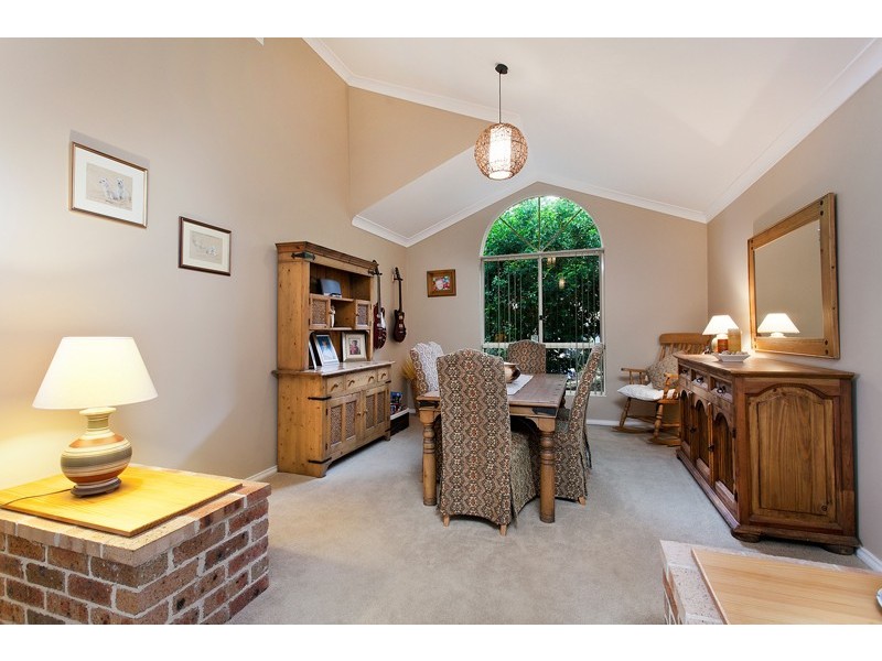 23 Severn Place, Albion Park NSW 2527