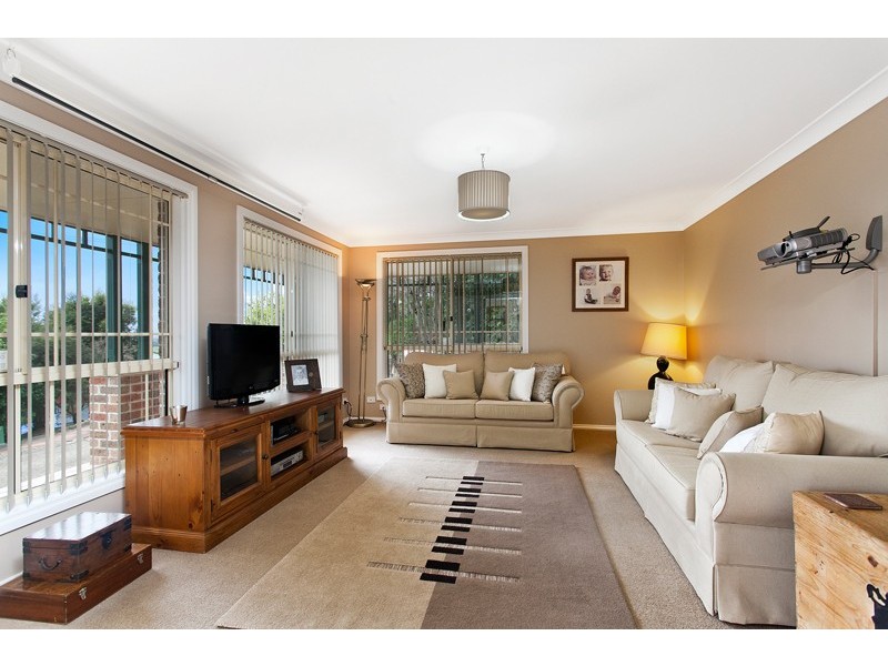 23 Severn Place, Albion Park NSW 2527