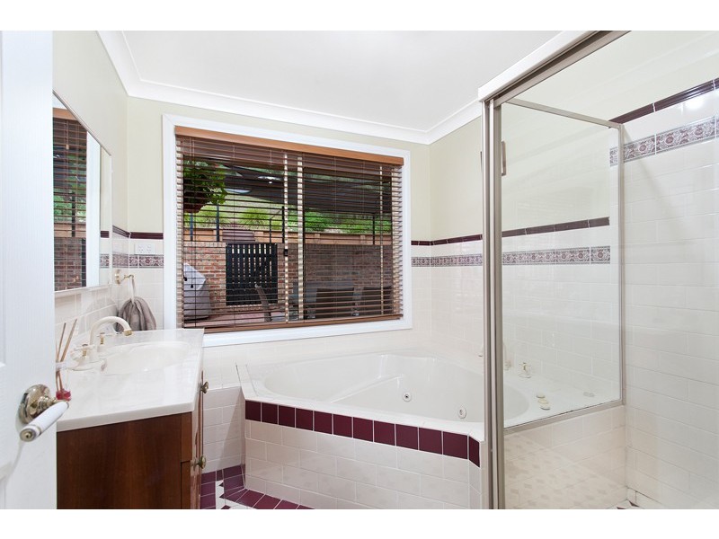 23 Severn Place, Albion Park NSW 2527