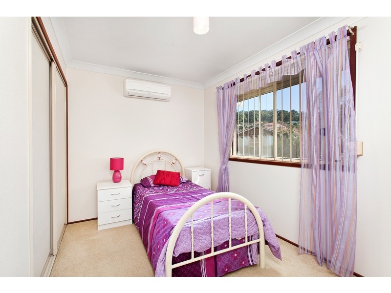 4 Hillside Drive, Albion Park NSW 2527