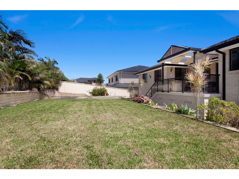 50 Eucumbene Avenue, Flinders NSW 2529