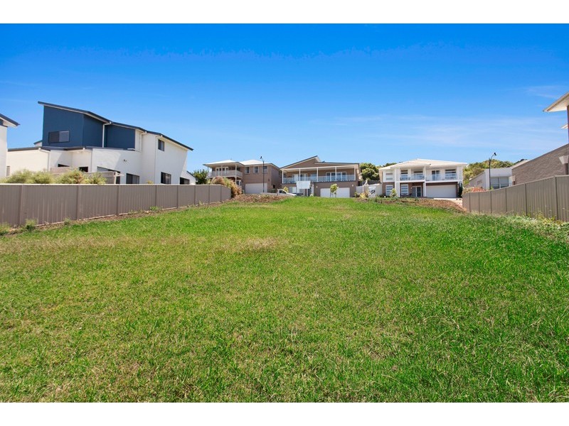 5 Muirfield Avenue, Shell Cove NSW 2529
