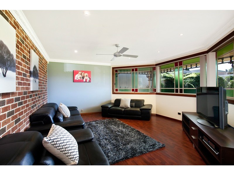 5 Sawtell Street, Albion Park NSW 2527