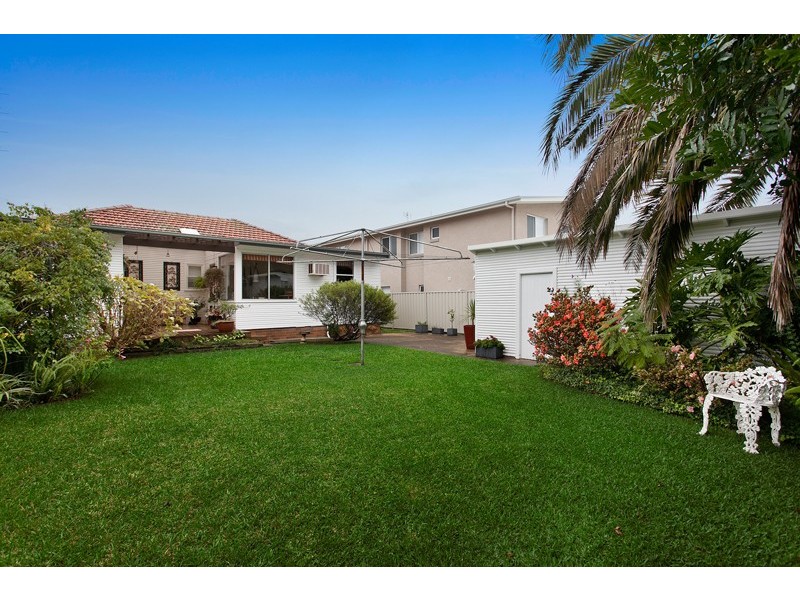 70 Hopewood Crescent, Fairy Meadow NSW 2519