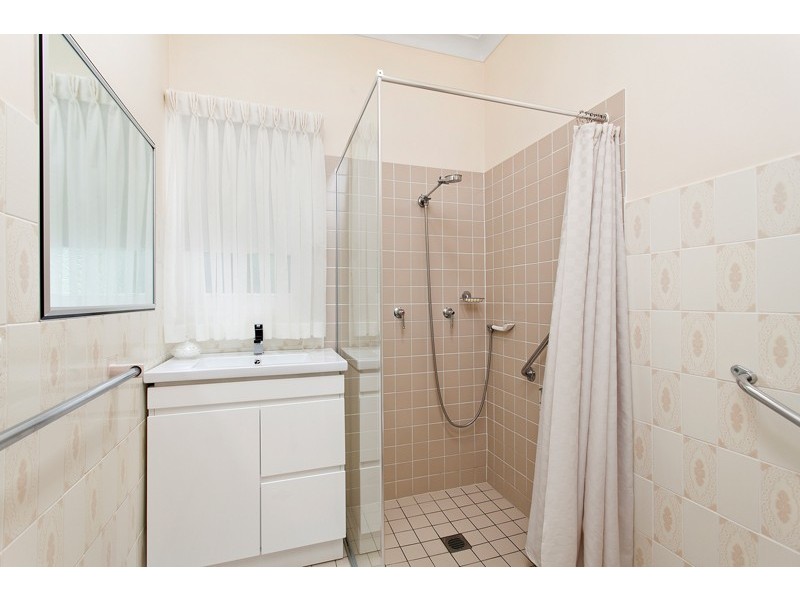 70 Hopewood Crescent, Fairy Meadow NSW 2519