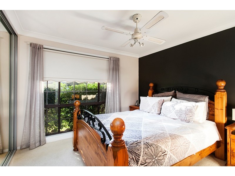 16 Richmond Place, Albion Park NSW 2527