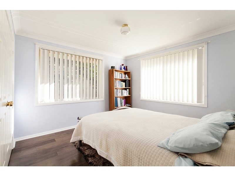 2/61 Charlotte Crescent, Albion Park NSW 2527