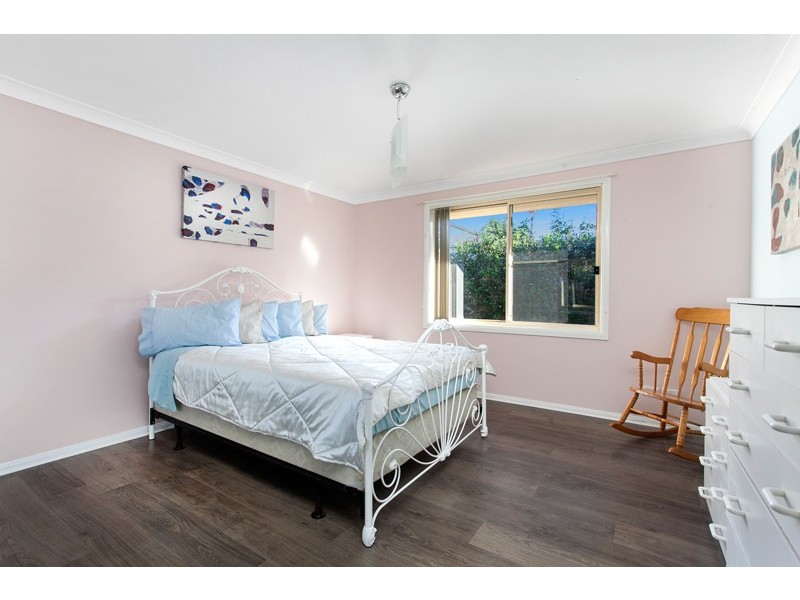 2/61 Charlotte Crescent, Albion Park NSW 2527
