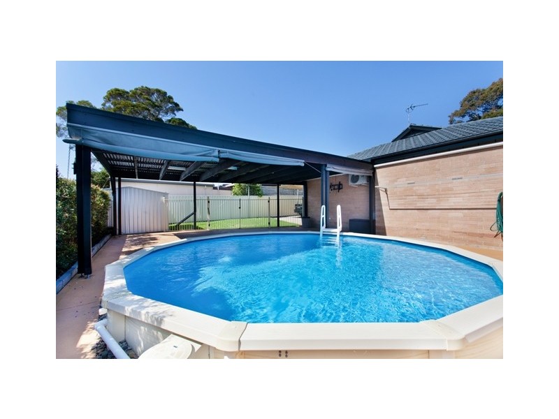 22 Fir Crescent, Albion Park Rail NSW 2527