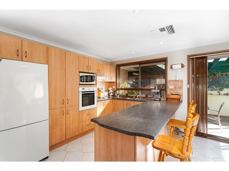 7 Derwent Place, Albion Park NSW 2527