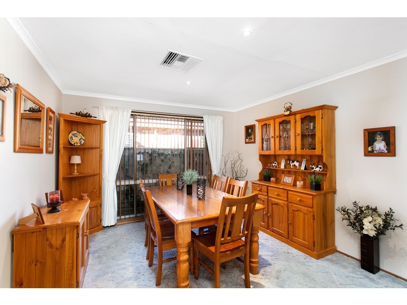 7 Derwent Place, Albion Park NSW 2527