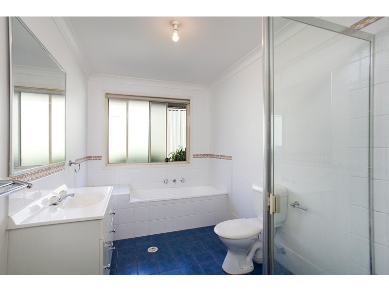 25 Chinchilla Way, Albion Park NSW 2527